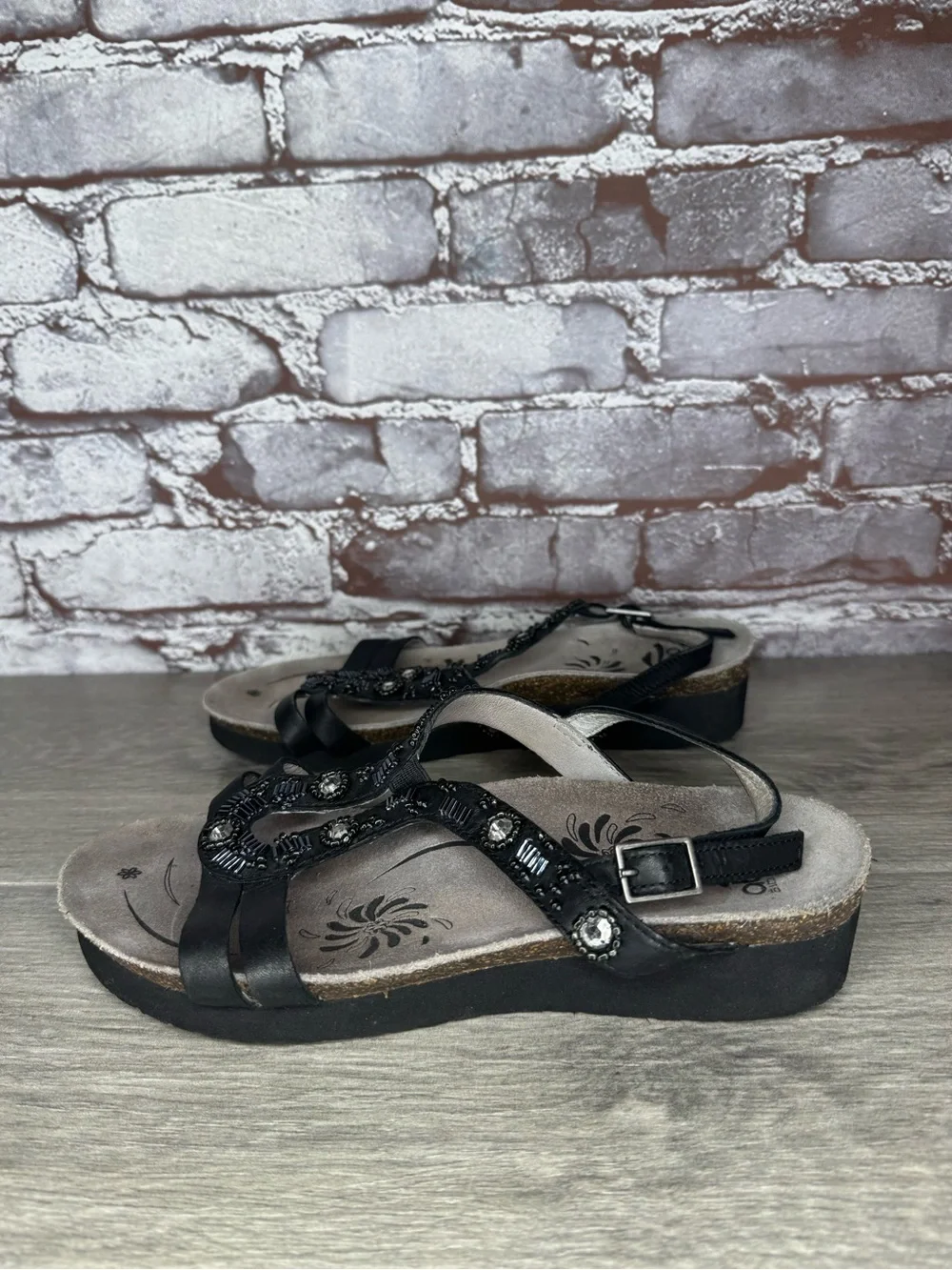 Abeo Neutral Black Leather Cheri Beaded Orthotic Comfort Buckle Sandals Women 7N